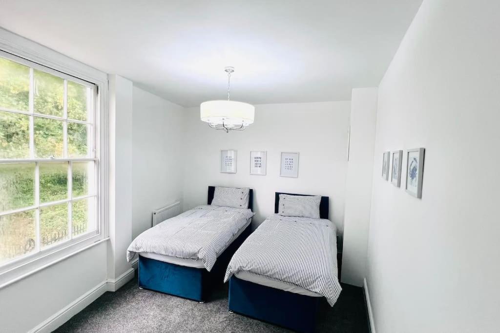 Flat 4 Marine Parade House, 1 East Cliff- Next To Dover Port, White Cliffs, Beach, Castle Kültér fotó