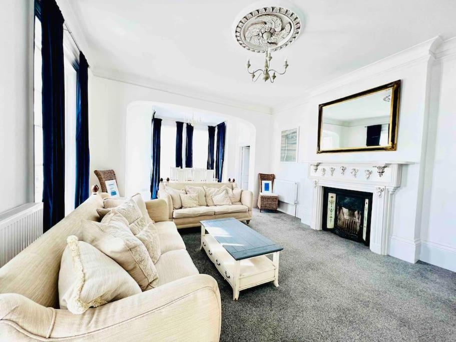 Flat 4 Marine Parade House, 1 East Cliff- Next To Dover Port, White Cliffs, Beach, Castle Kültér fotó