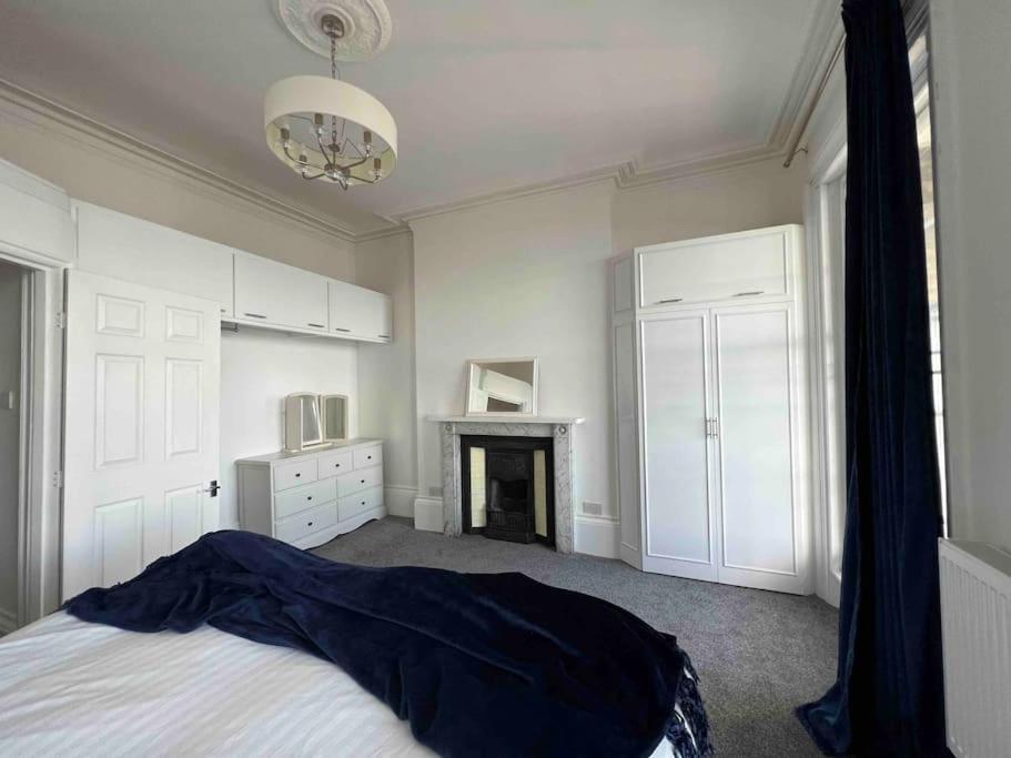 Flat 4 Marine Parade House, 1 East Cliff- Next To Dover Port, White Cliffs, Beach, Castle Kültér fotó